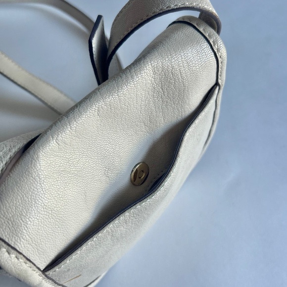 Michael Kors Small Cream Leather Crossbody Shoulder Bag - Picture 7 of 12